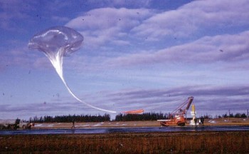 Launch of a Stratosperic balloon from Lyn Lake